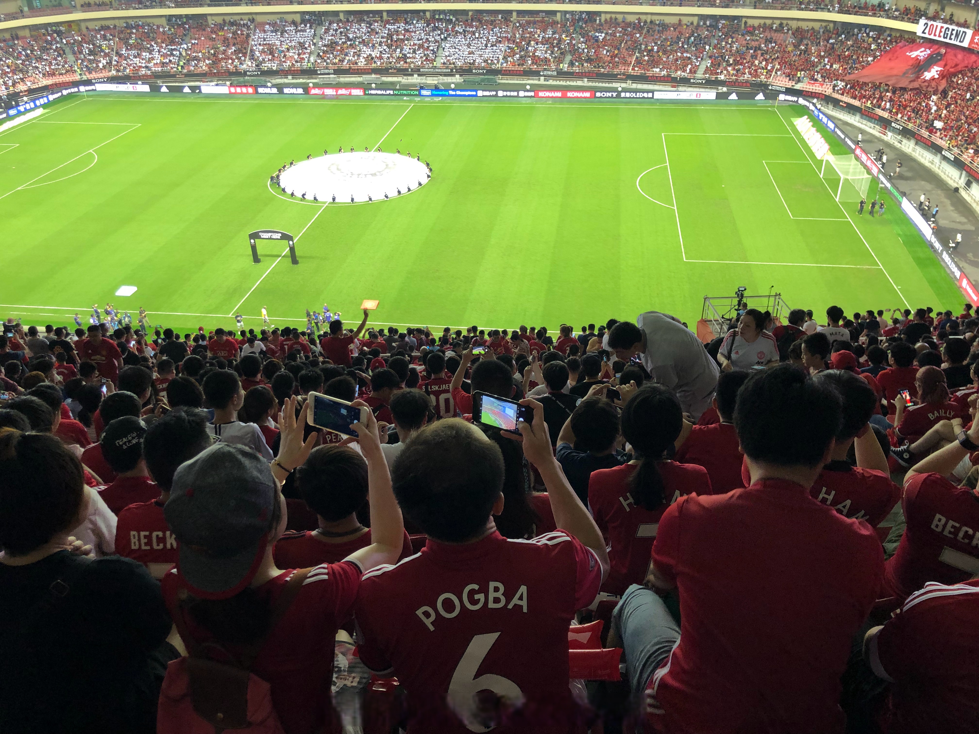 包含迈阿密热火训练开放日；赛前复出首秀引欢呼；NBA季后赛在即；训练强度明显提升的词条