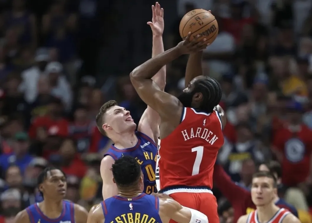 埃因霍温今晨临场应变,志在NBA季后赛名次提升,更衣室稳定,球队文化再被提及的简单介绍 埃因霍温今晨临场应变,志在NBA季后赛名次提升,更衣室稳定,球队文化再被提及的简单介绍